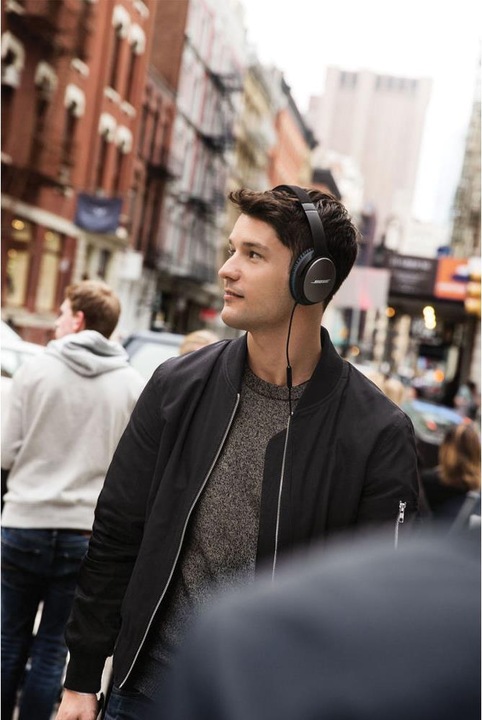 Produktbild Bose QuietComfort 25 (iOS Remote) (ANC, 35 h, Kabelgebunden)