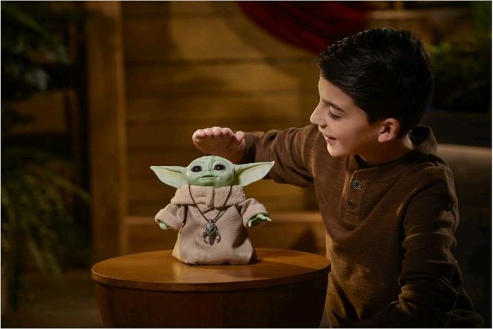 Actual product image Hasbro The Mandalorian: The Child - Animatronic Edition