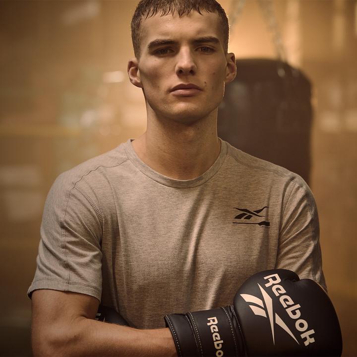 Image du produit Reebok Gants de boxe Retail - 16oz noir (16 OZ)