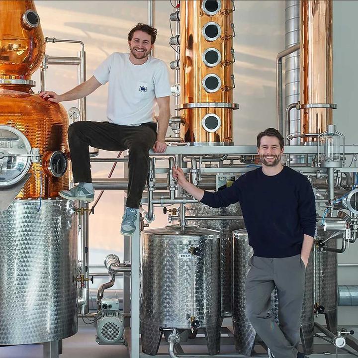 Produktbild Deux Frères Dry Gin (1 x 50 cl)