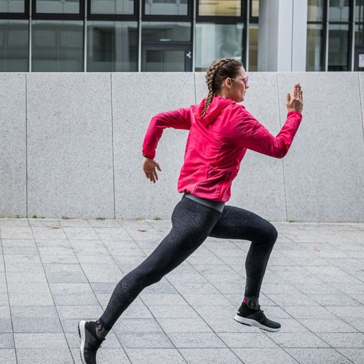 Actual product image UYN Ergoproof running jacket (S)