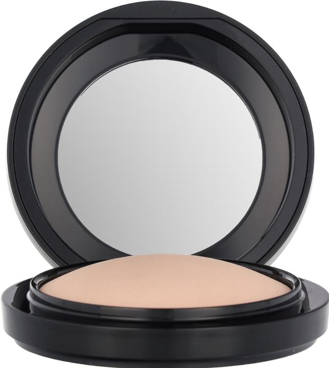 Actual product image MAC Cosmetics Mineralize Skinfinish Natural (MEDIUM)