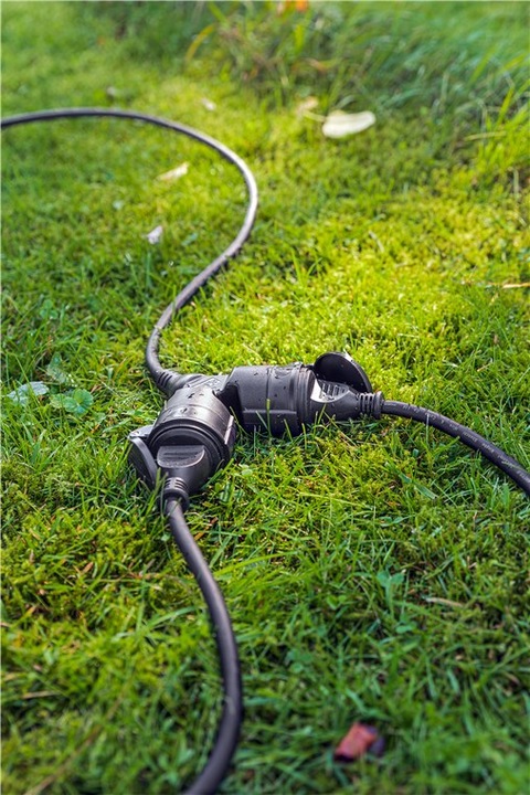 Actual product image Goobay Doppel-Verlängerungskabel Outdoor (5 m, CEE 7/3)