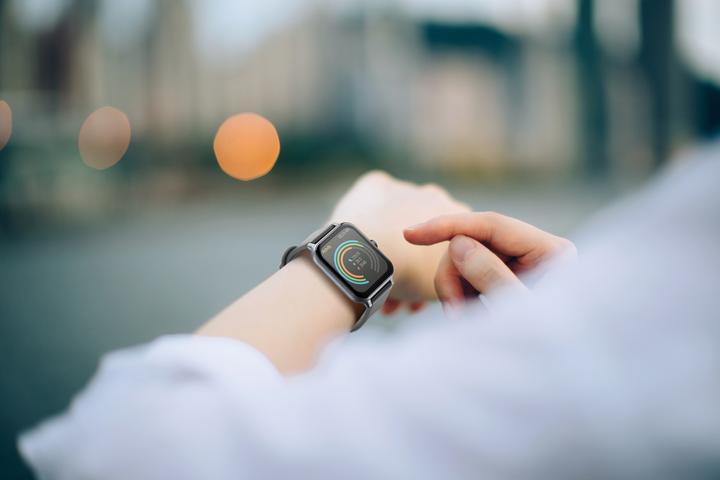 Produktbild Cellularline Cellular Line ION LED Digital Bluetooth Smartwatch