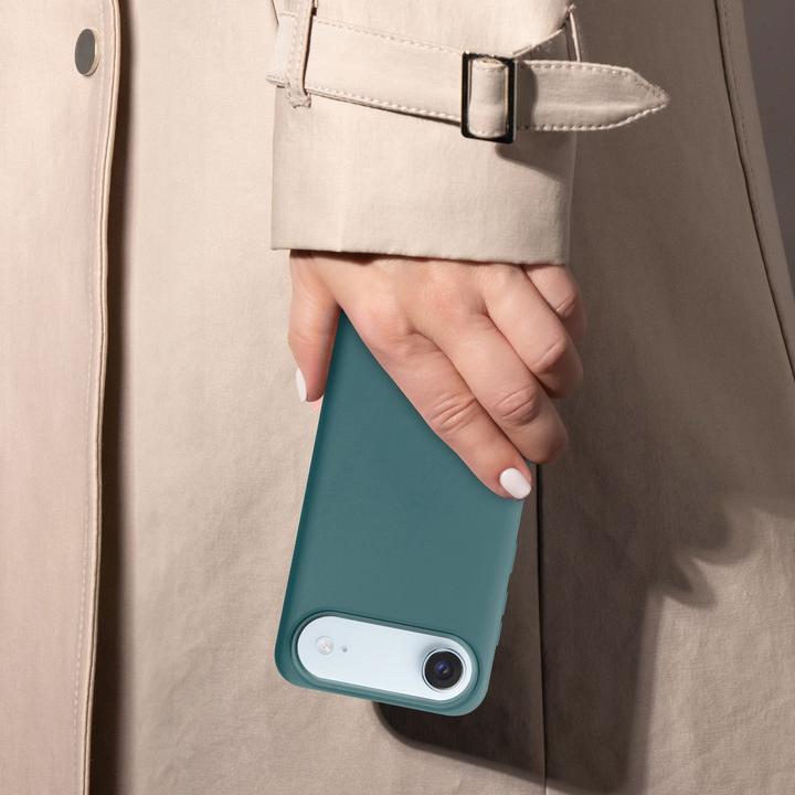 Actual product image Cadorabo Case for iPhone 17 AIR TPU Liquid Silicone Cover (Apple iPhone 17 Pro)