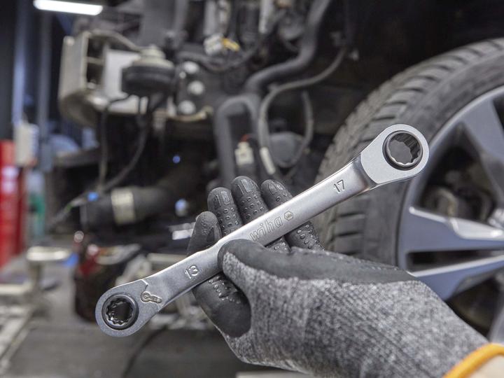 Actual product image Wiha 45421 Double ratchet ring spanner 10 - 19 mm (19 mm, 10 mm, 17 mm, 13 mm)