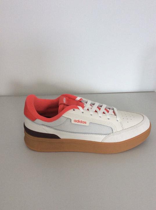 Produktbild Adidas Aspyre (44)