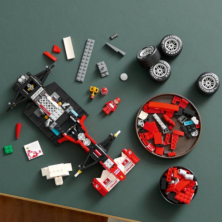 Immagine prodotto LEGO Ferrari F2004 e Michael Schumacher (11375, LEGO Icons)