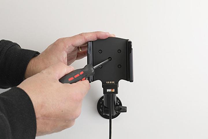 Produktbild Brodit Halter Aktiv USB, 12/24V, für HONEYWELL CT47, inkl. USB-Ladegerät, NUR für Geräte mit origin
