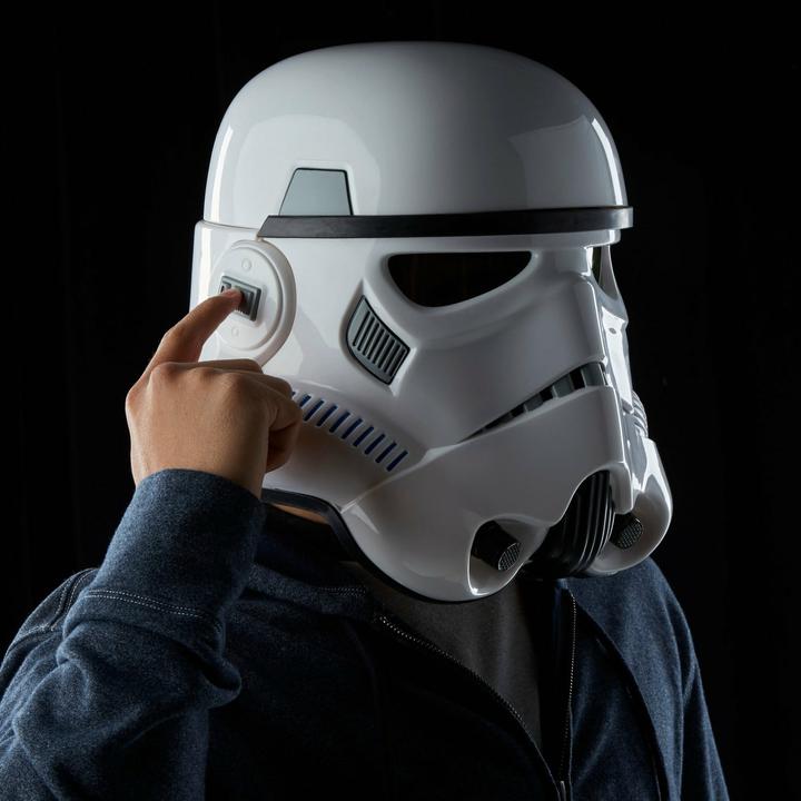 Produktbild Hasbro Star Wars Rogue One Black Series Elektronischer Helm Imperial Stormtrooper