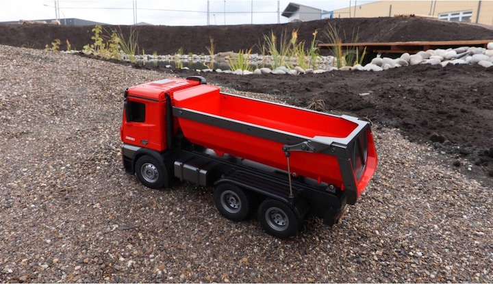 Actual product image Amewi Mercedes-Benz Arocs truck tipper 1:14 (RTR Ready-to-Run)