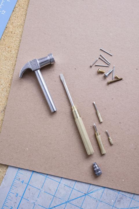 Actual product image Kikkerland Handy (175 g)