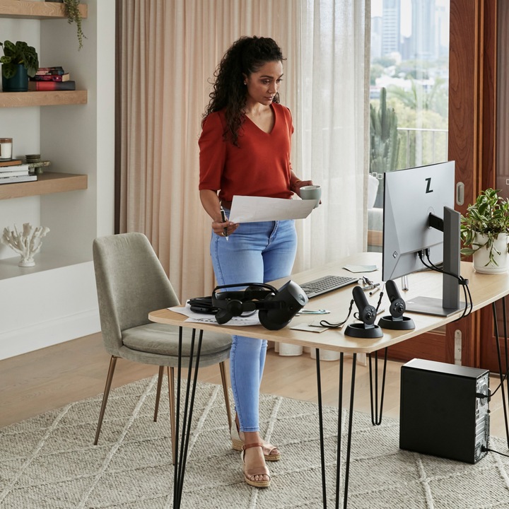 Immagine prodotto HP Elite Tower 9, i7-14700,, SSD, RTX 4060, Tastiera e mouse inclusi, WiFi 6e + BT 5.3, Win 11 Pro (Intel Core i7-14700, 32 GB, 1000 GB, GeForce RTX 4060)