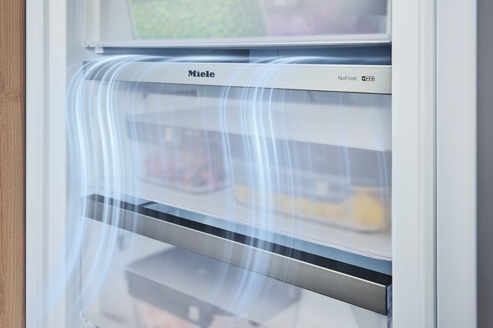 Produktbild Miele FNUS 7040 D (Einbau, 74 l)