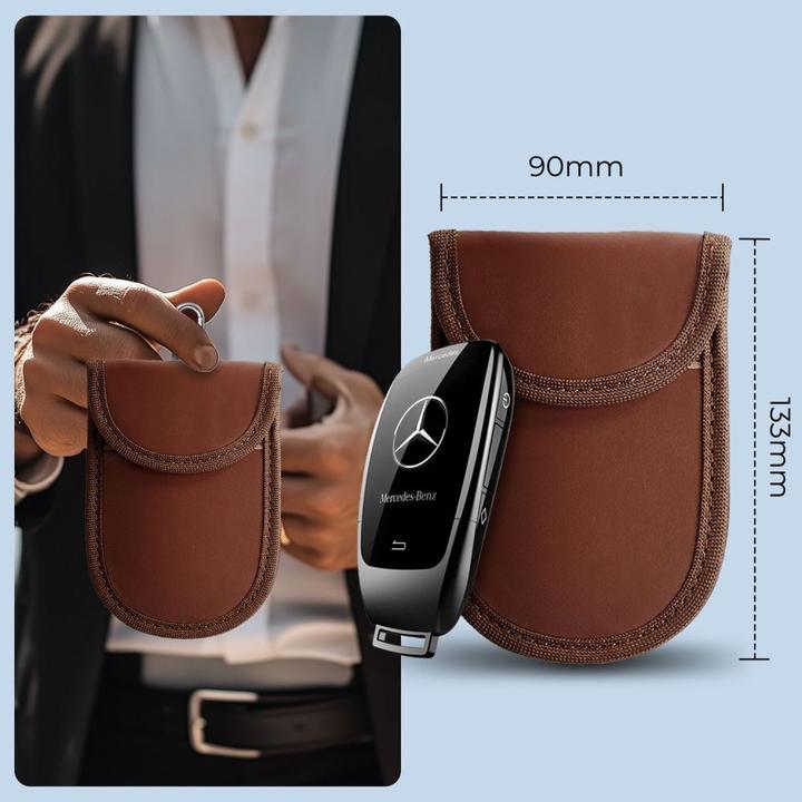 Immagine prodotto Tech-Protect KLR100 RFID Blocking Car Key Case - Brown
