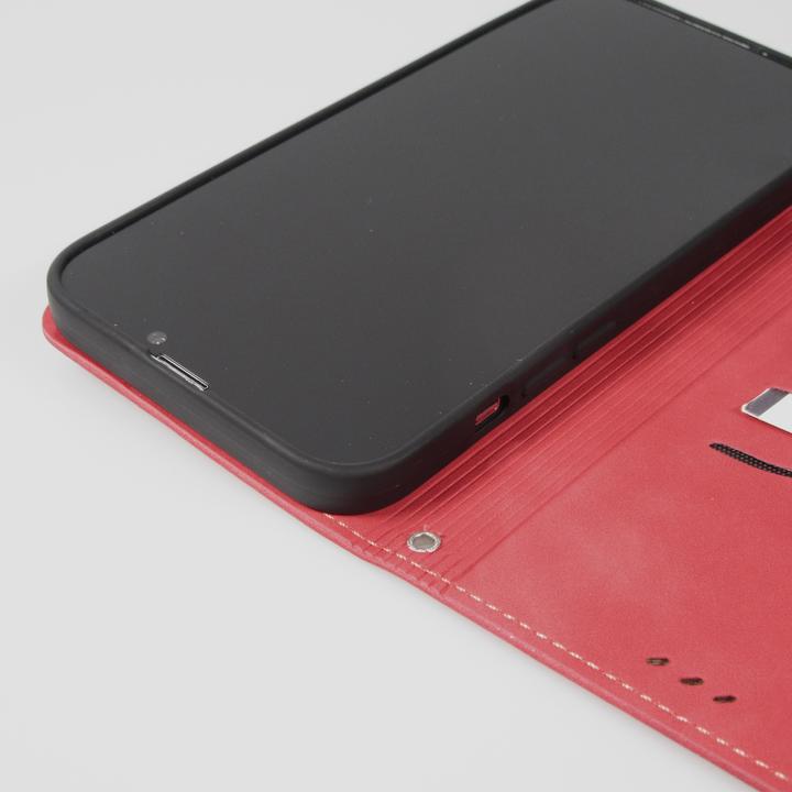 Actual product image PhoneLook Etui cuir Flip Wallet vintage avec fermeture aimantée et compartiment cartes (Apple iPhone 13)