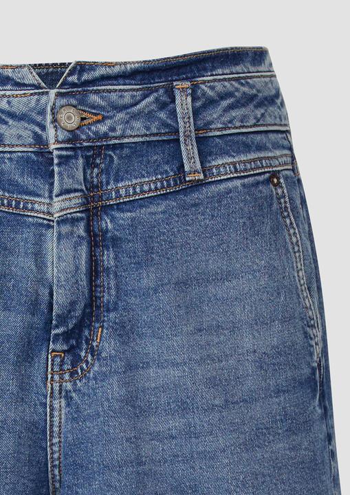 Actual product image S.Oliver Jeans-Hose Bermuda-Jeans / Relaxed Fit / High Rise / Barrel Leg (36)