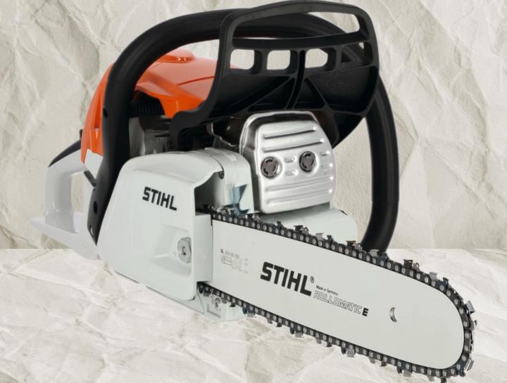 Image du produit Stihl MS 251 Kettensäge / Motorsäge mit 35 cm Schnittlänge + 1,3 mm Kette (Scie à chaîne à essence)