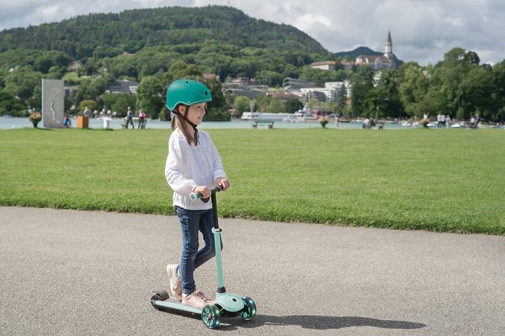 Actual product image Globber E-Motion 4+, mint (10 km/h)