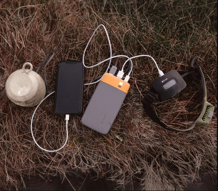 Actual product image Biolite Charge 40 (10000 mAh, 18 W, 37 Wh)