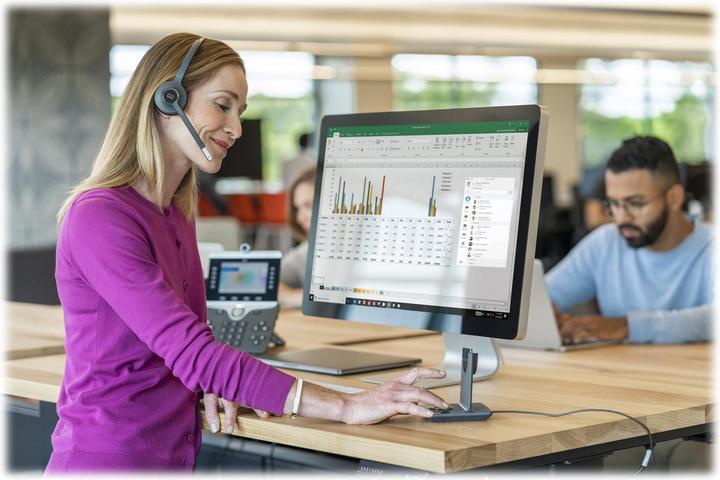 Actual product image Cisco 561 Wireless Single MultiBase (Wireless, USB-A)