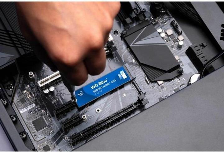 Produktbild WD Blue SN5000 powered by SANDISK (1000 GB, M.2 2280)