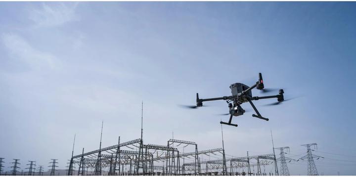 Image du produit DJI Matrice M350 RTK (9000 g)