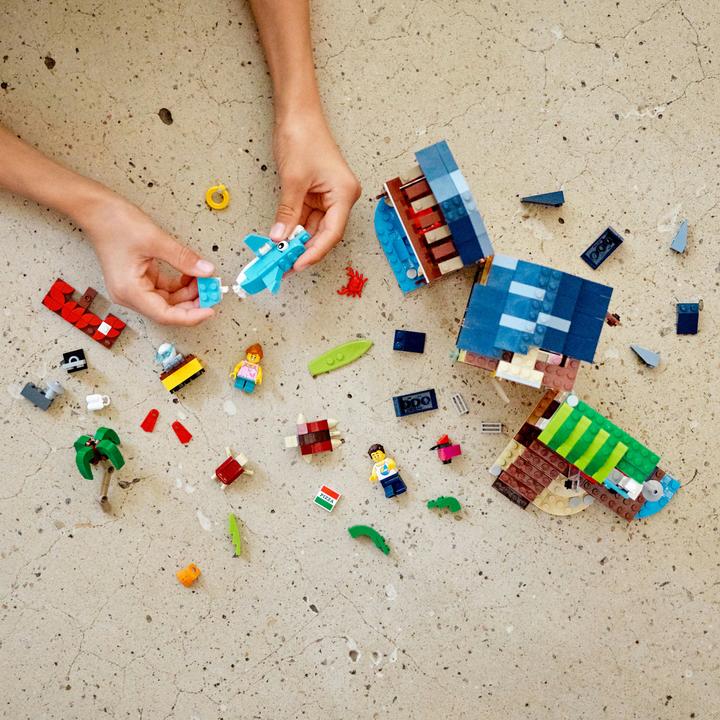 Actual product image LEGO Surfer Beach House (31118, LEGO Creator 3-in-1)