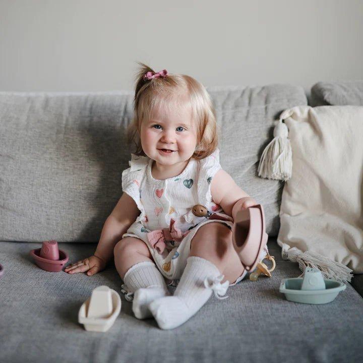 Produktbild Mushie Badeboote Petal