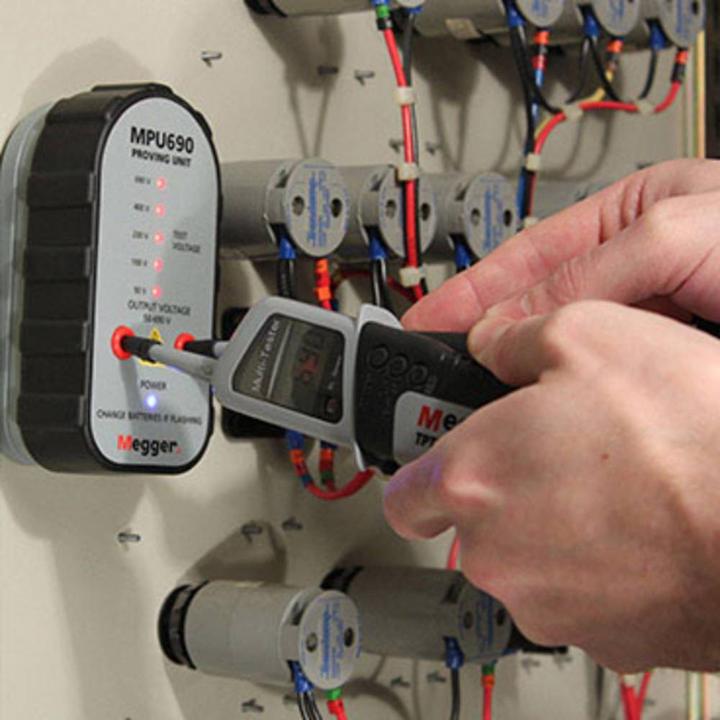 Productafbeelding Megger Meetadapter MPU690 Testeenheid voor tweepolige spanningstesters