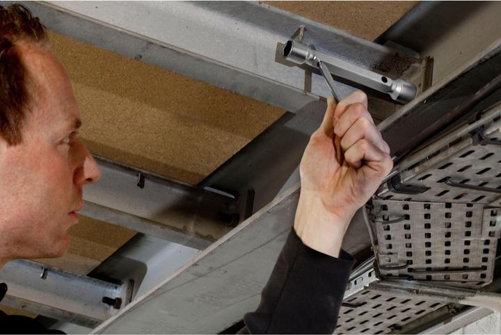 Actual product image Facom Box spanner 97.18X19