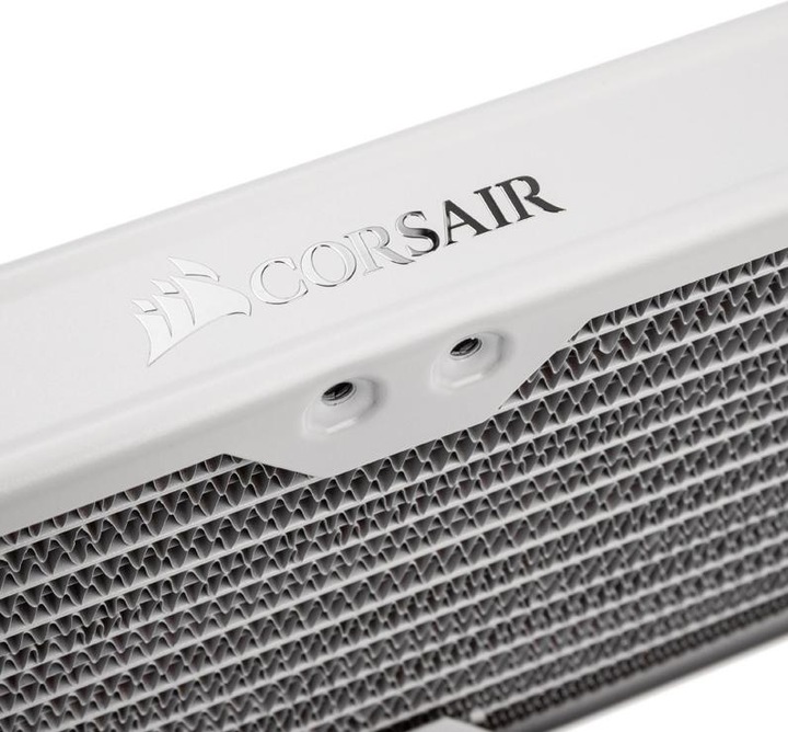 Actual product image Corsair Hydro X Series XR5 240 (120 mm)