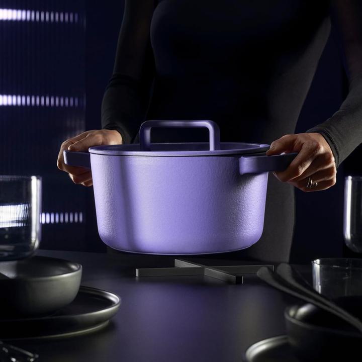 Actual product image WMF Flavour Bräter (Casserole + Stewpot, Cast iron, 24 x 17.50 cm)