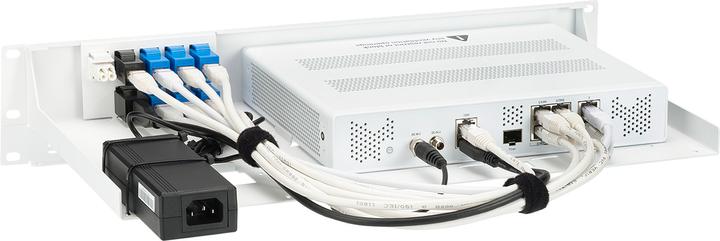 Actual product image Rackmount.IT Rackmount Sophos XGS 108