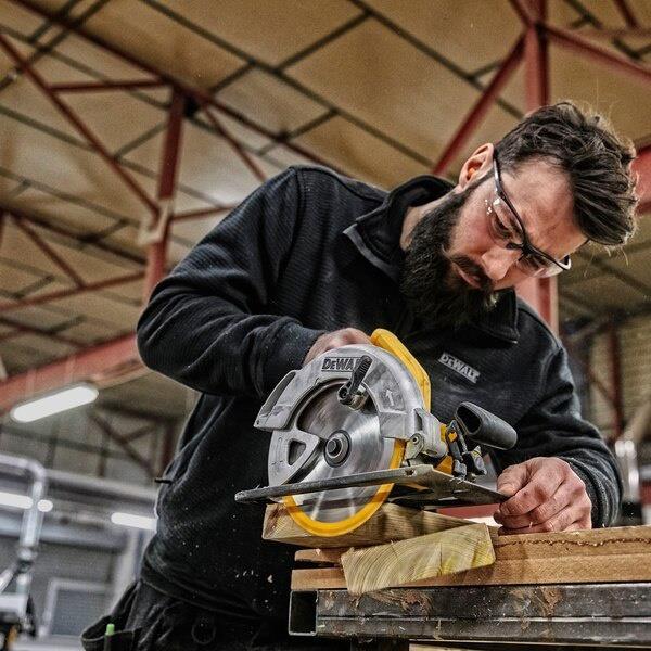 Actual product image DeWalt DWE560QS