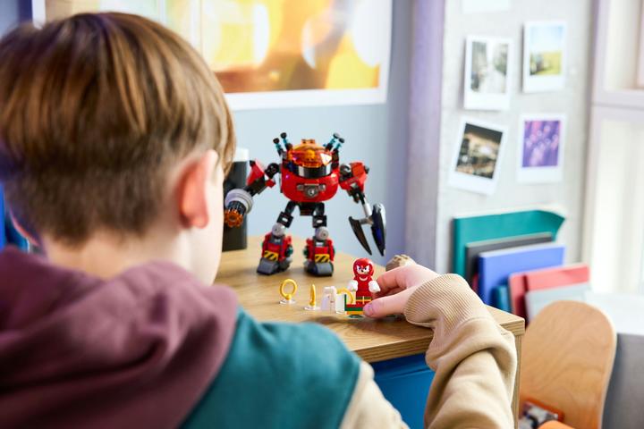 Produktbild LEGO Knuckles vs. Dr. Eggmans Egg Crusher Mech