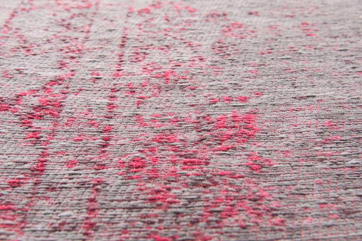 Actual product image Louis de Poortere Fading World Medaillon (200 x 280 cm)