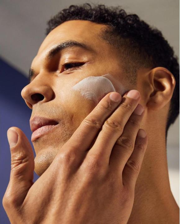 Actual product image NIVEA MEN Hydrocare Gesichtspflege Creme LSF15 (75 ml, 24h cream, SPF 15)