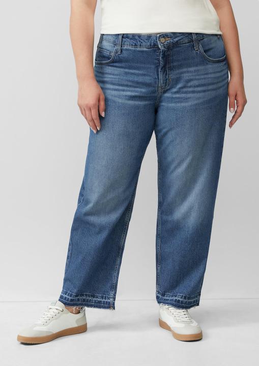 Produktbild S.Oliver Jeans-Hose Cropped Jeans / Straight Fit / Mid Rise / Straight Leg / mit Saumdetails (54)