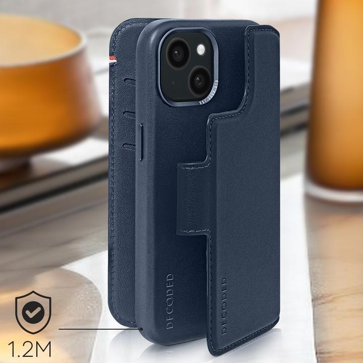 Actual product image Decoded 2-in-1 Premium Leather Series (Apple iPhone 15 Plus)