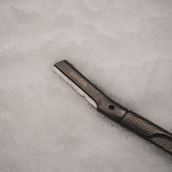 Immagine prodotto Pandoo Rasoio per sopracciglia nero