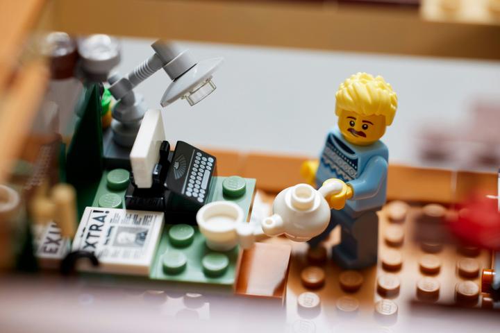 Immagine prodotto LEGO Idee Finn Cottage 21338 (21338, LEGO Ideas, Set LEGO rari)