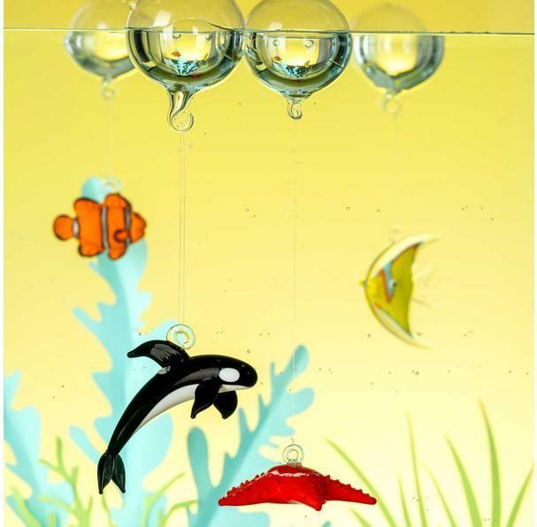 Actual product image Leonardo Display stand Mare Fish Yellow
