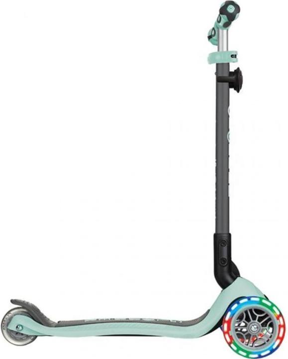 Actual product image Globber Scooter Go Up Deluxe Lights, Mint, 646-206