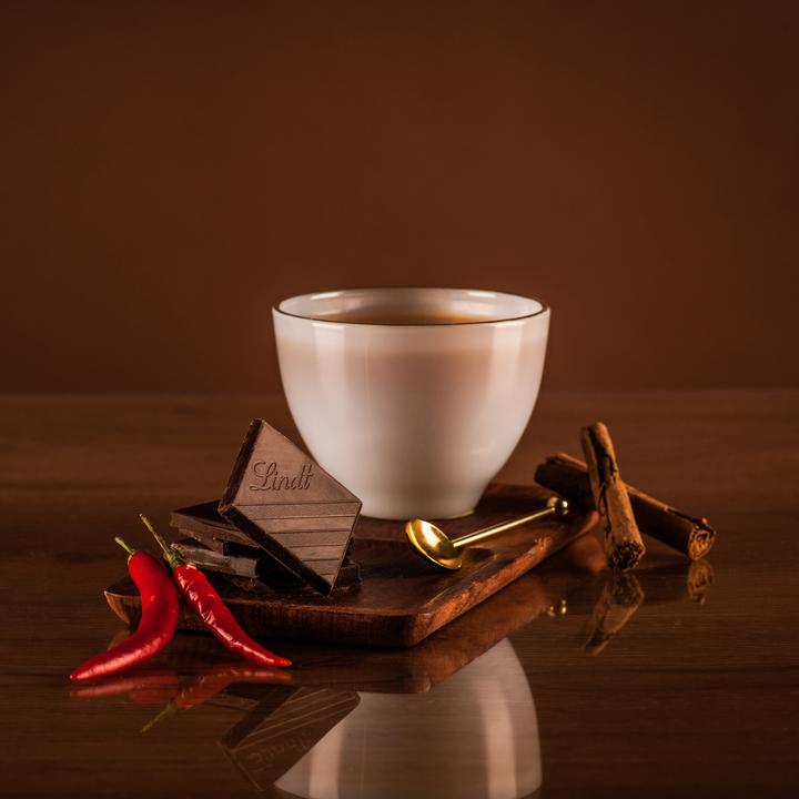 Produktbild Lindt Excellence Dunkel Chili Tafelschokolade (100 g)