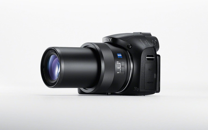 Produktbild Sony Compact Camera 18MP 30X zoom (24 - 720 mm, 18.20 Mpx, 1/2,3'')