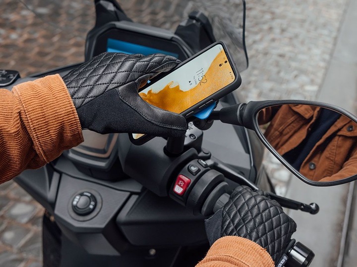 Actual product image Quad Lock Mirror Mount V2