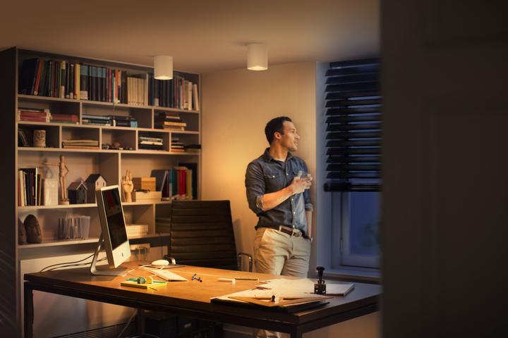 Produktbild Philips Hue Pillar Basis BT (350 lm, GU10)