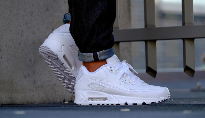 Actual product image Nike Air Max 90 (45)