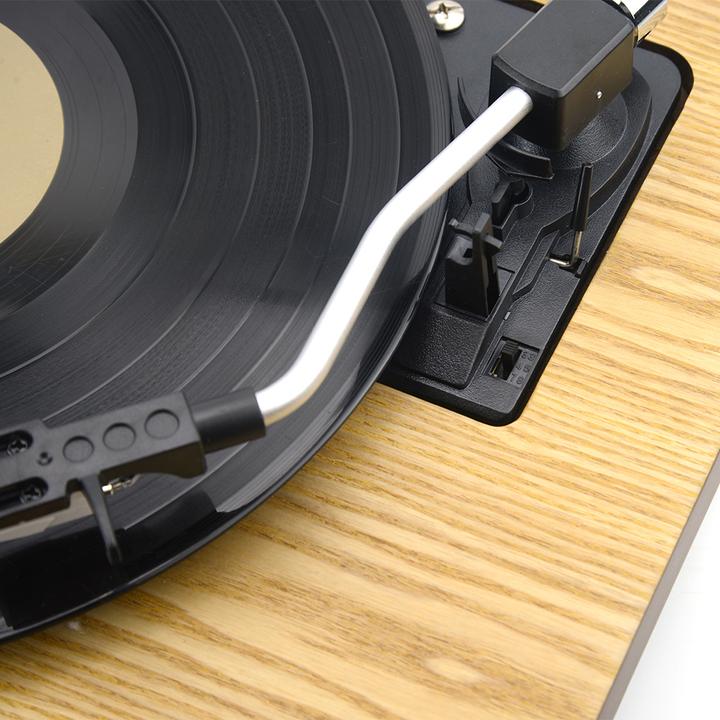 Actual product image Aiwa LPS-25WD Turntable (Manual)